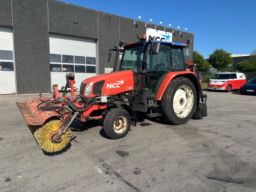 New Holland traktor