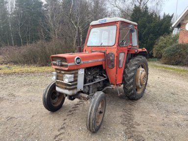 Traktor Massey Ferguson  165