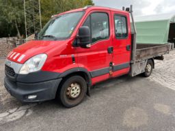  IVECO Daily 35S D Ladvogn med mandskabskabine og HMF 50 ladkran./mandskabs/materielkørsel