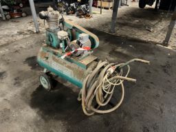 Stenhøj flytbar kompressor model  KA1   100 liter.