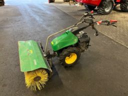 Ferrari redskabsbærer med 100 cm. kost. 