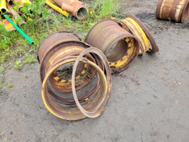 2 st fälgar 20,5R25 till dumper 