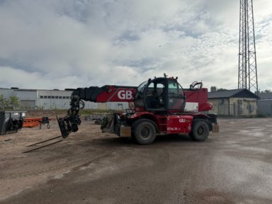 Teleskoplastare  MAGNI RTH 6.30 SH-M/C med 7 redskap