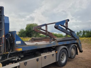 Joab 14 tons Liftdumper på lastväxlarram
