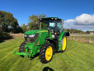Traktor John Deere 6115R 4X4, 