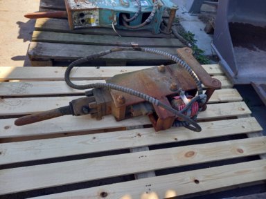 Hydraulikhammer 1-2 ton gravemaskine / Hydraulic hammer
