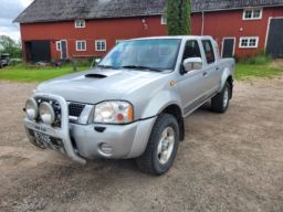 Bil Nissan Navara Dubbelhytt 2.5 4WD Nybesiktigad 