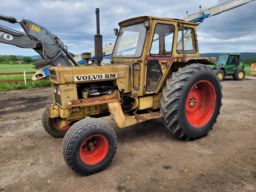Traktor Volvo BM T 650 med frontlastare