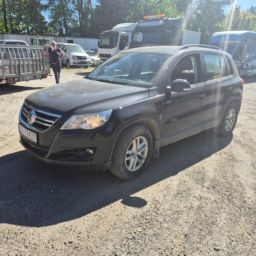   VOLKSWAGEN TIGUAN 4motion