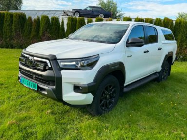 2022mod. TOYOTA HILUX 2.8aut.