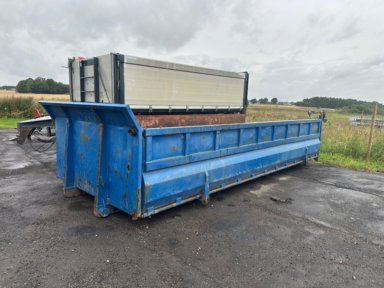 Container