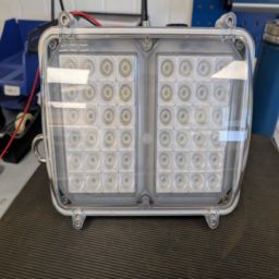 FLOODLIGHT / flomlyskaster . Not used / ikke brukt