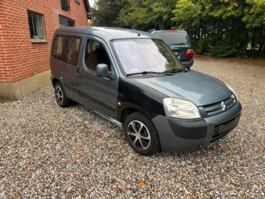Bil CITROËN BERLINGO 1,6 HDI
