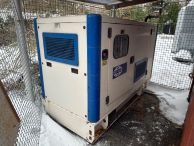 Generator 50 kwa i kabinet
