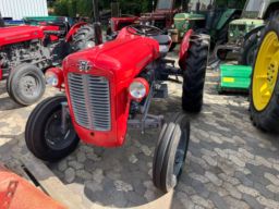 Traktor Massey Ferguson 35