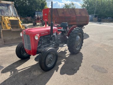 Traktor Massey Ferguson 35 X 