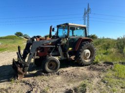 Massey Ferguson 2645 med frontskovl/ Massey Ferguson 2645 With front shovel