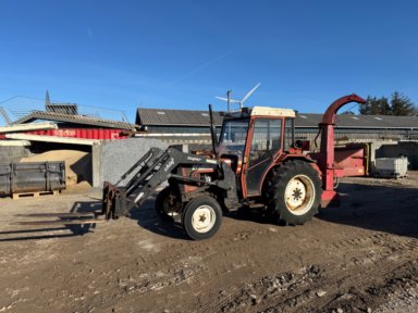  Maskinsæt: Fiat/New Holland 45-66S med Frontlæsser & Flishugger