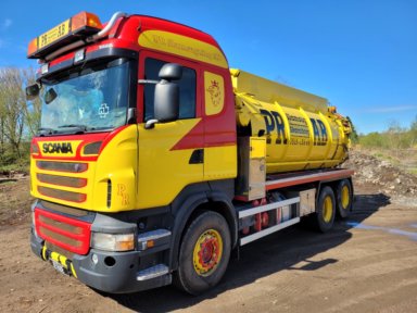 Slamsugningsbil SCANIA R400LB6X2 Full parabel 