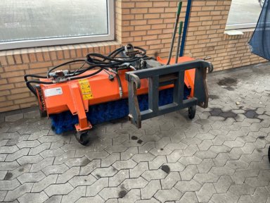Fejeudstyr TUCHEL PLUS 180-H-560 Hydraulisk justerbar front kost