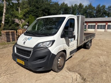 Varevogn PEUGEOT BOXER CHASSIS 2.2 BlueHDi 165 hk L3