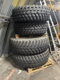 Traktor komplette vinterhjul Tri 2 til John Deere 6420S