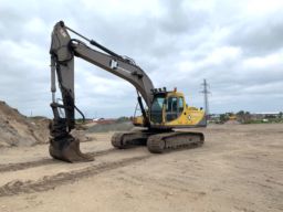 Grävmaskin Volvo  EC210 LC med tiltrotator