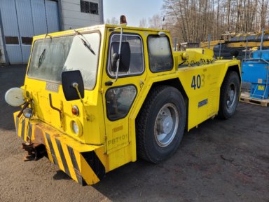 Bogsertraktor PUSH BACK TRUCK SCHOPF F206
