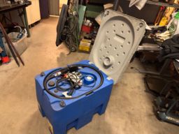 Dieseltank 220 liter med 12V pump