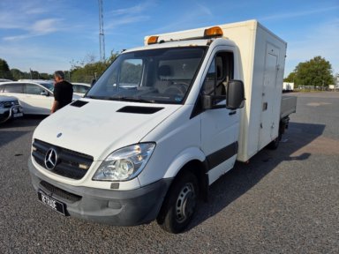 Mercedes Benz Sprinter Med Kran och Skåp