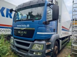 2 ea Cabinet truck MAN TG 26.6X2 LL (NLA)