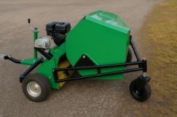  Kraftig ATV/Traktor Feiemaskin – Black Wolf ATVSweeper 2018 modell