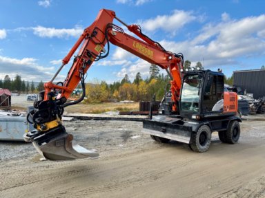 Grävmaskin Hitachi ZX 140W-5B