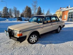 Bil Volvo 244 GL 