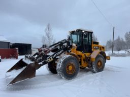Hjullastare Hyundai HL730 TM-7 med planerskopa