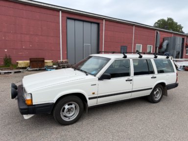 Personbil Volvo 745
