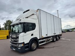 Fjärrbil Scania G500 med kylaggregat och bakgavellyft