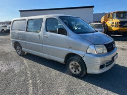 Varebil TOYOTA HIACE Kombi 