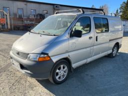 Bil TOYOTA HIACE Kombi