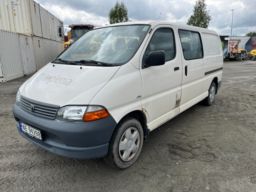Car Toyota Hiace