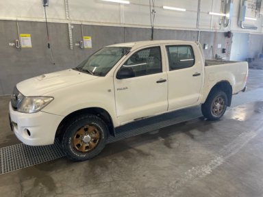 Bil Toyota Hilux D-Cab