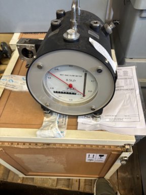 Gas monitors (6 pcs)  and gassflow meter  - as new.  
