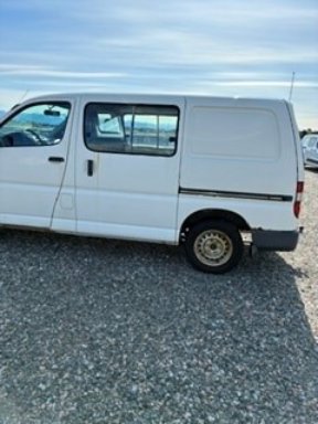  TOYOTA HIACE  2008 modell