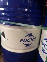 4 fat med hydraulikkolje  / 4 barrels hydr.oil 