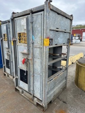Gas rack og N2 flasker / Gas rack + N2 bottles