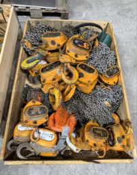 39 stk. kjettingtaljer / 39 pcs chain hoists