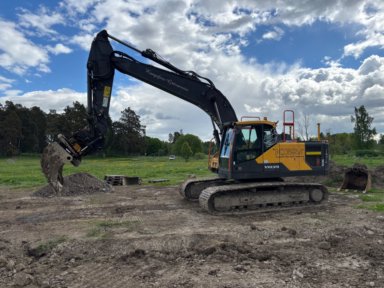Grävmaskin Volvo EC220EL - 2015 