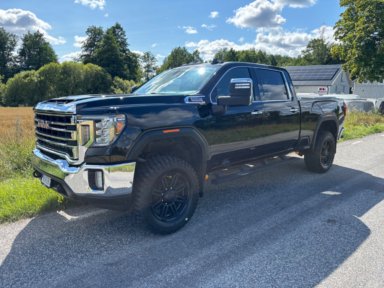 Pickup GMC Sierra 2500HD 6.6L Duramax diesel