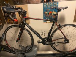 Merida sykkel  + sykkelrulle Tacx Neo 