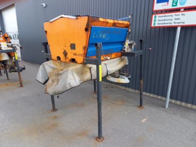 Snerydningsudstyr Bucher Husky 500V NGS FS  saltspreder.